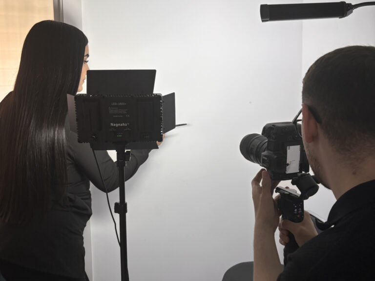 SERVICIO FOTOGRAFÍA Y VIDEO CONTENIDO RRRSS MADRID - We Are Guay - Agencia de marketing digital en Madrid